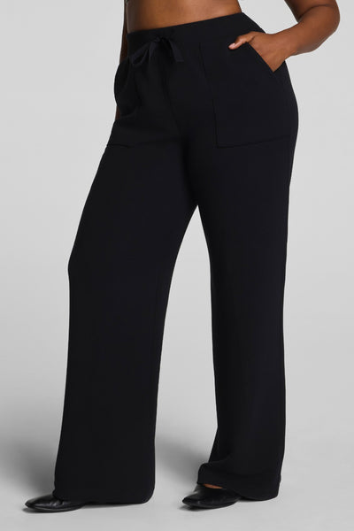 french rib airessentials wide leg pants in very black from spanx