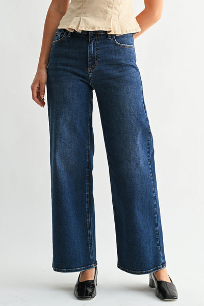 vintage-inspired high rise straight leg jeans in a dark blue denim wash 