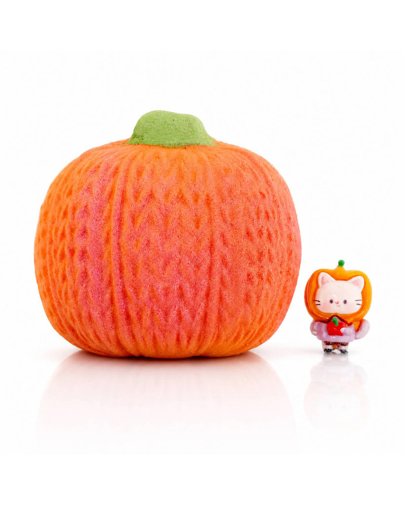 prize bath bomb, cozy pumpkin