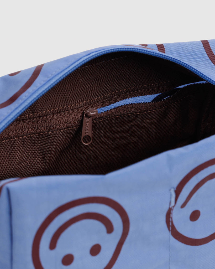 misty blue happy dopp kit from baggu
