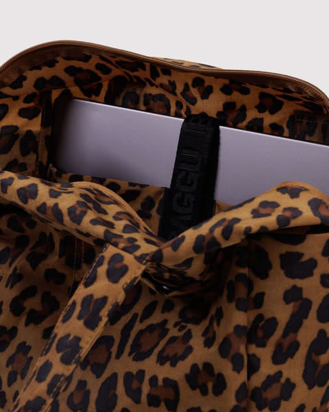 everyday cloud bag in leopard