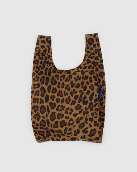 holiday baby baggu in leopard