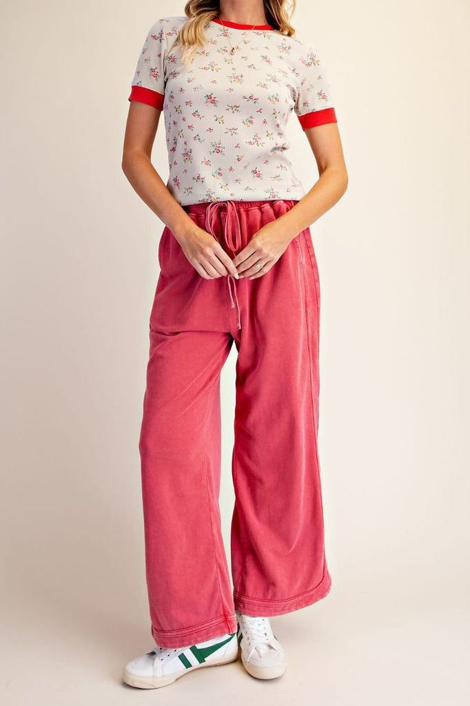 fitted ribbed baby tee with a sweet ditsy floral pattern and red ringer details 