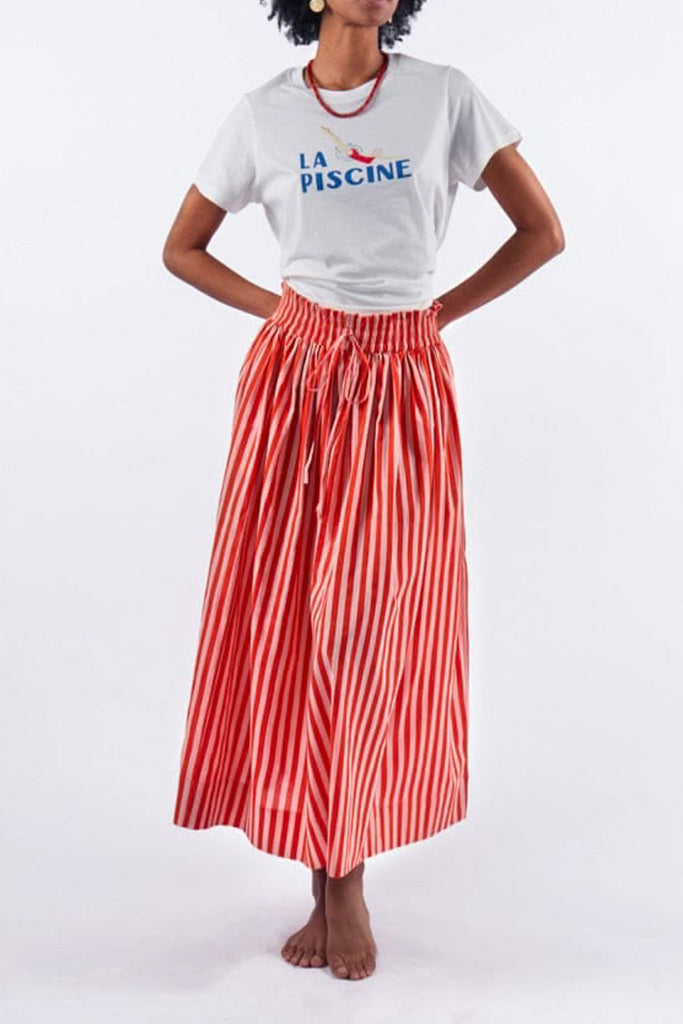 white tee with the message "la piscine" and a cute swimmer graphic