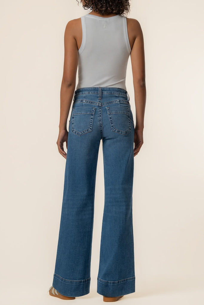 wide leg jeans with unique scoop pocket detailing