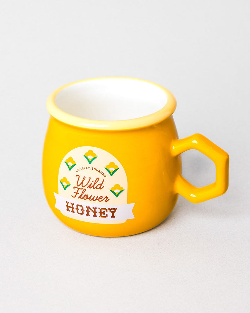 novelty coffee mug in the shape of a honey pot