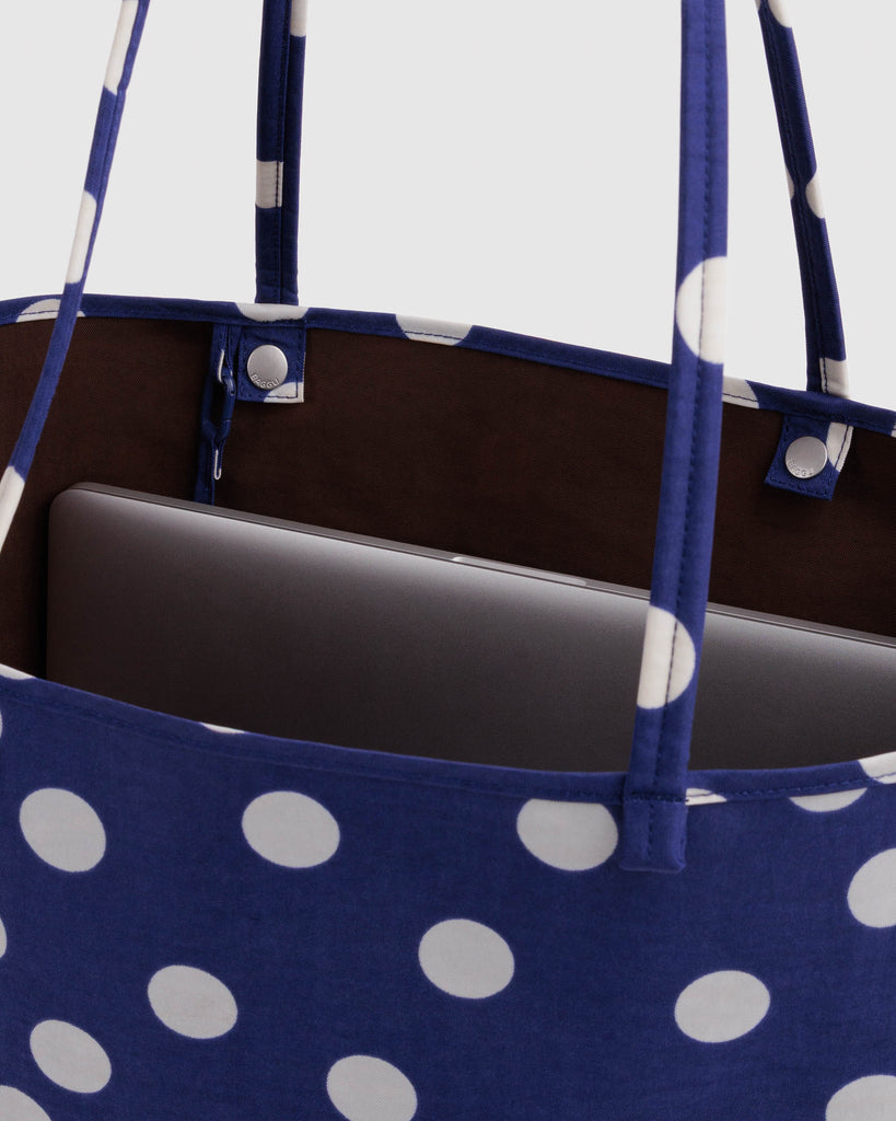 reversible nylon tote bag size large in navy polka dot mix from baggu