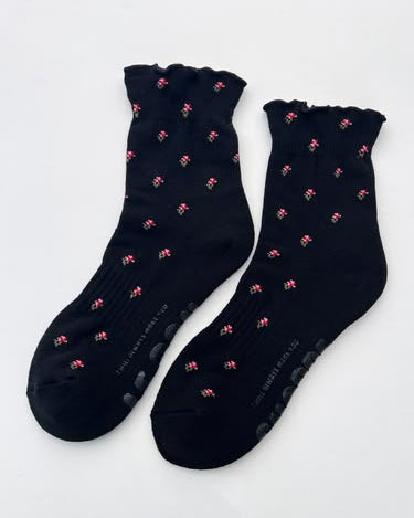 petal ruffled hugger crew socks in black 