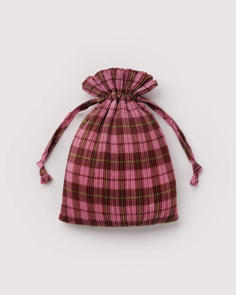 pleated reusable bag in a pink plaid pattern