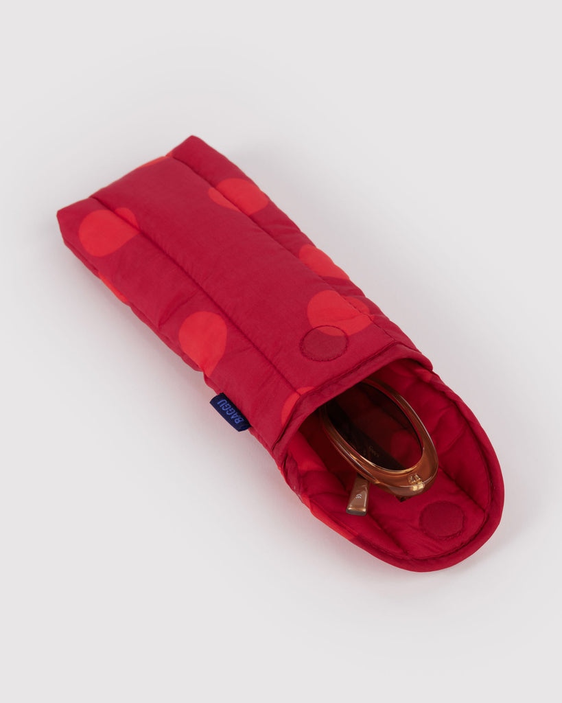 quilted glasses sleeve in a red polka dot pattern