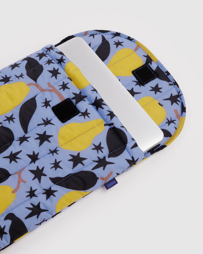 16" laptop sleeve from baggu in golden pears