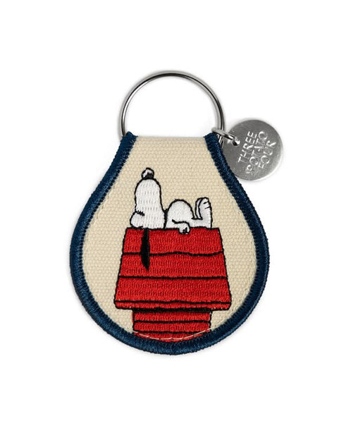 snoopy doghouse patch keychain