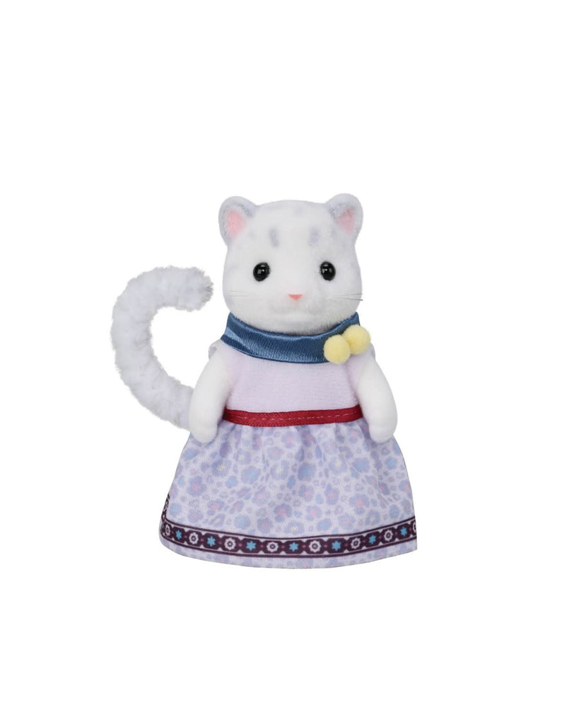 snow leopard family from calico critters 