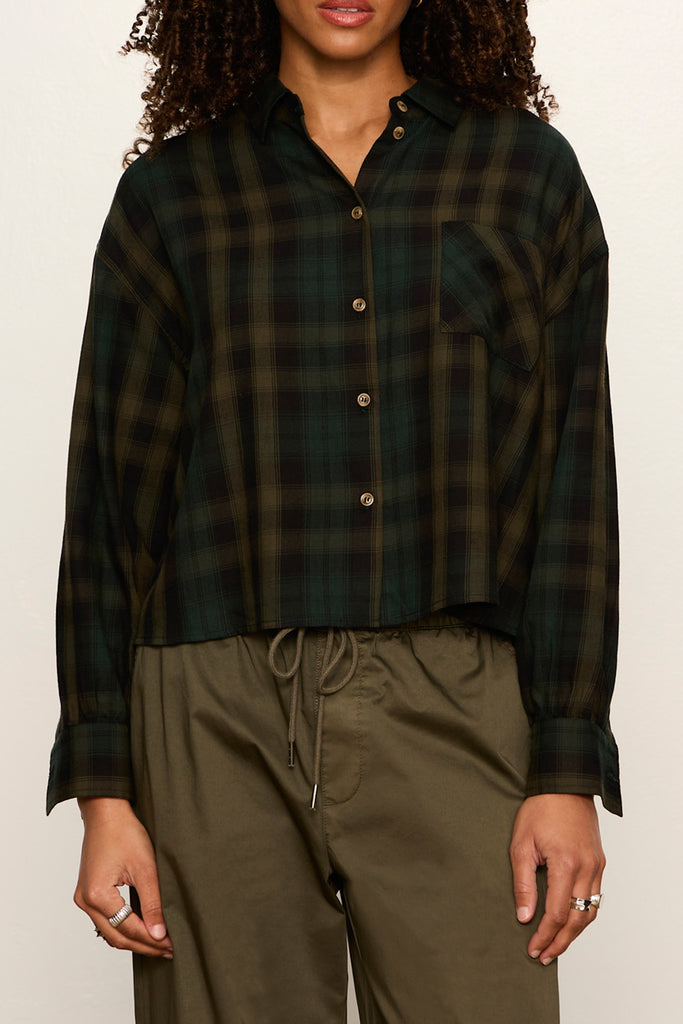 lightweight button down flannel top in a forest green plaid pattern