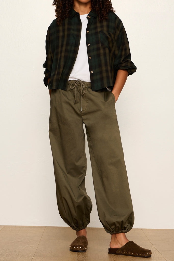 lightweight button down flannel top in a forest green plaid pattern