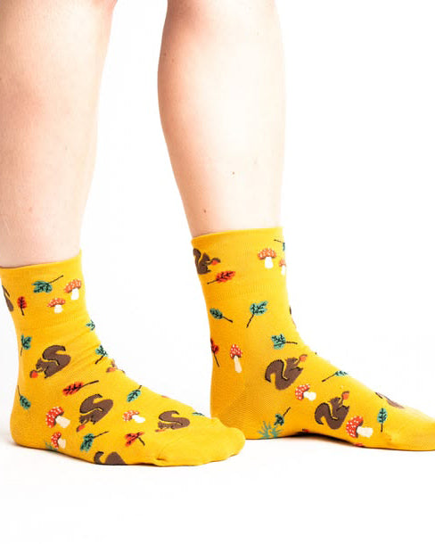 turn cuff crew socks with a fun fall design